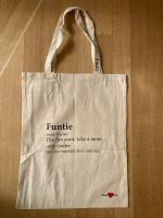 250627TasEmilyFuntie01
